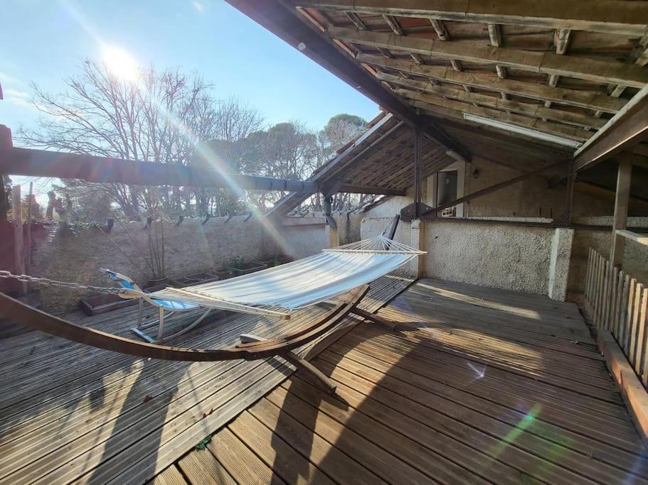 Maison 3 Chambres Avec Piscine Couverte Lespignan Bagian luar foto