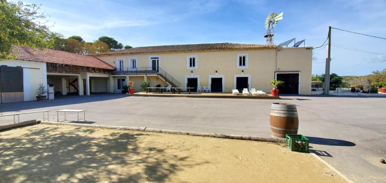 Maison 3 Chambres Avec Piscine Couverte Lespignan Bagian luar foto
